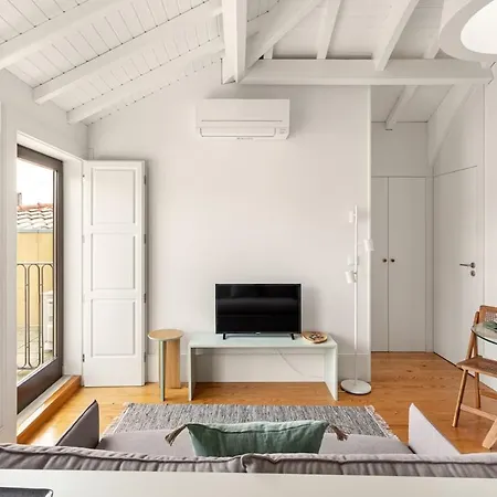 Appartamento Guestready - Beautiful Flat Near Sao Bento Oporto